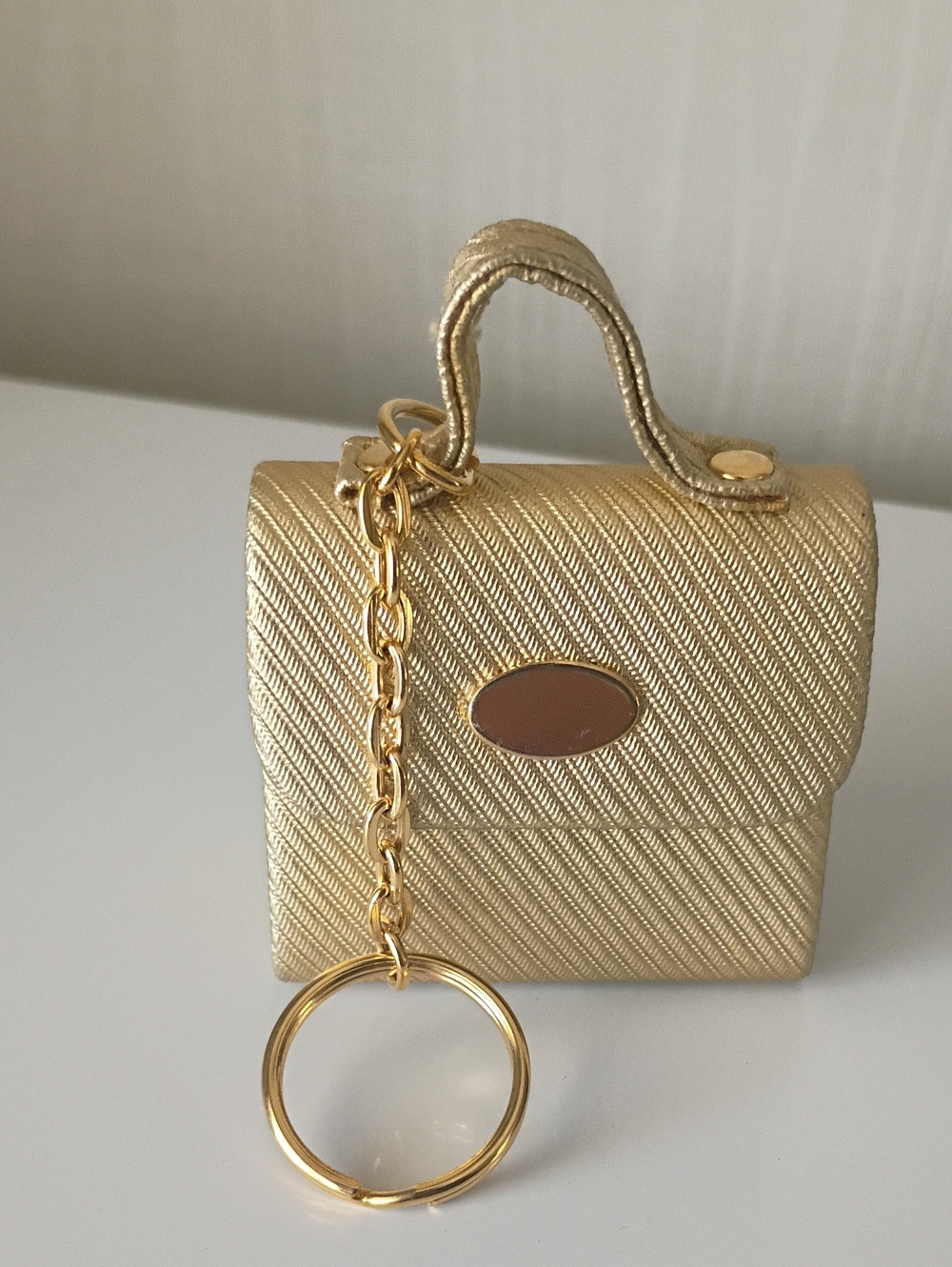 Vintage Estee Lauder Gold Mini Handbag Purse Keychain Pre-Owned Snap Closure - Picture 2 of 10
